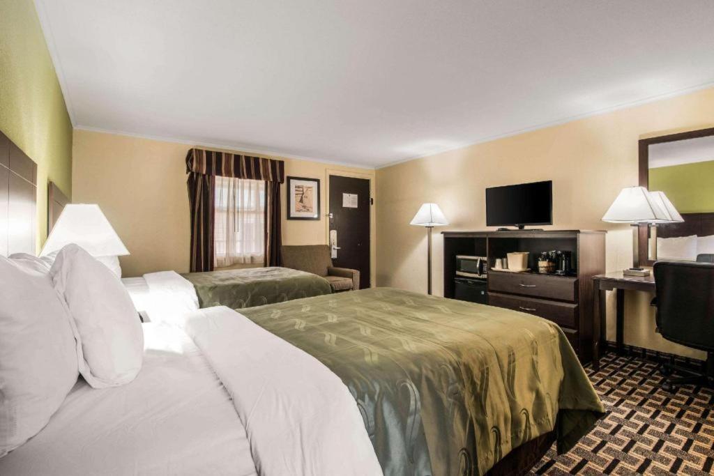 Quality Inn Barre-Montpelier Exterior foto