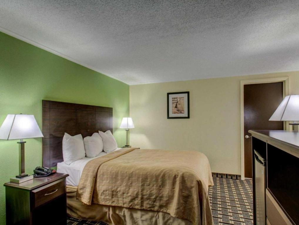 Quality Inn Barre-Montpelier Exterior foto