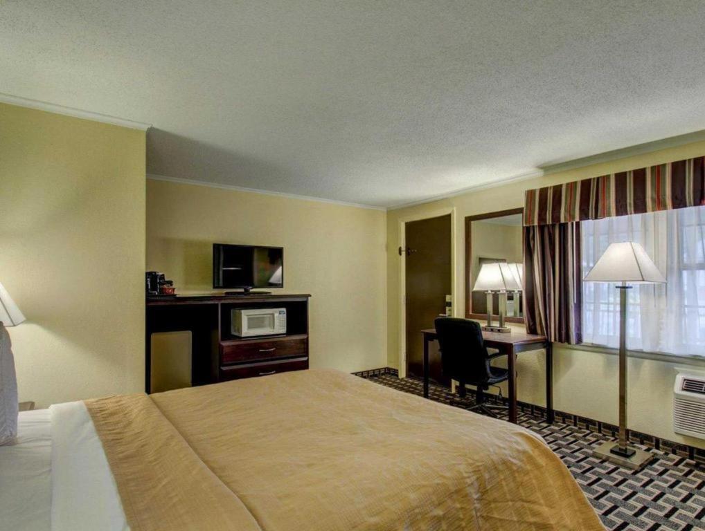 Quality Inn Barre-Montpelier Exterior foto